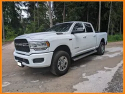 Weiß Gebraucht 2022 Dodge Ram Abholung | 37.950 €