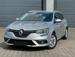 Silber Gebraucht 2018 Renault Mégane IV Intens Limousine | 7.999 € (Fairer Preis)