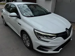 Weiß Gebraucht 2021 Renault Mégane IV Limousine | 8.211 € (Guter Preis)