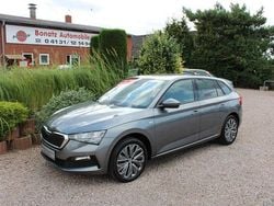 Grau Gebraucht 2022 Skoda Scala Tour Kleinwagen | 19.600 € (Fairer Preis)