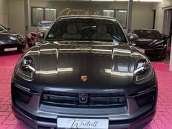 Grau Gebraucht 2023 Porsche Macan SUV | 75.500 € (Fairer Preis)