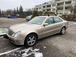 Gold Gebraucht 2003 Mercedes E200 Limousine | 3.500 € (Superpreis)