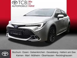 Silber Neu 2024 Toyota Corolla Team Limousine | 32.189 €