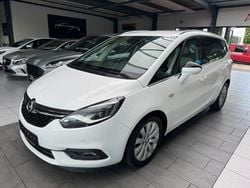 Weiß Gebraucht 2016 Opel Zafira Innovation Van / Kleinbus | 7.950 € (Guter Preis)