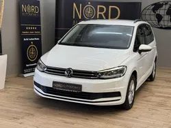 Weiss Gebraucht 2020 VW Touran Comfortline Van / Kleinbus | 21.989 € (Superpreis)