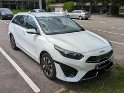 Weiß Gebraucht 2022 Kia Ceed Sportswagon Kombi | 24.999 € (Fairer Preis)