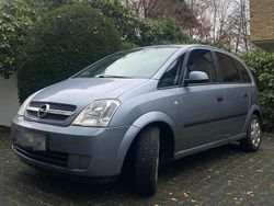 Silber Gebraucht 2004 Opel Meriva Van / Kleinbus | 1.650 € (Guter Preis)