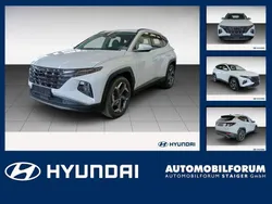 Serenity white / mic Gebraucht 2024 Hyundai Tucson Trend SUV | 30.990 €