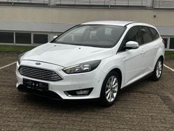 Weiß Gebraucht 2015 Ford Focus Titanium Limousine | 5.800 € (Guter Preis)