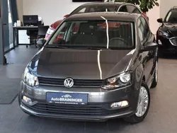 Grau Gebraucht 2016 VW Polo Limousine | 10.550 € (Fairer Preis)