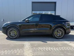 Schwarz Gebraucht 2021 Porsche Cayenne SUV | 62.950 € (Teuer)
