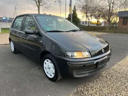 Schwarz Gebraucht 2003 Fiat Punto Kleinwagen | 1.650 € (Etwas zu teuer)