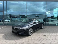Schwarz Gebraucht 2023 Ford Focus ST-Line X Kombi | 23.990 € (Etwas zu teuer)