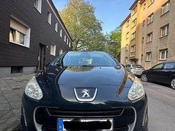 Blau Gebraucht 2011 Peugeot 308 Kleinwagen | 4.299 € (Etwas zu teuer)