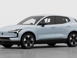 Blau Neu 2025 Volvo EX30 Core SUV | 33.453 €