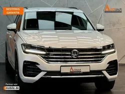Pure white Gebraucht 2019 VW Touareg R-line SUV | 41.490 € (Superpreis)