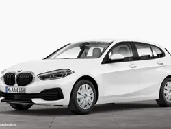 Weiß Gebraucht 2022 BMW 118 Sport Line Kleinwagen | 23.606 € (Guter Preis)
