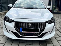 Weiß Gebraucht 2021 Peugeot 208 Allure Kleinwagen | 13.700 € (Fairer Preis)