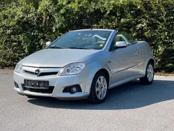 Silber Gebraucht 2006 Opel Tigra Cabrio | 3.900 € (Etwas zu teuer)