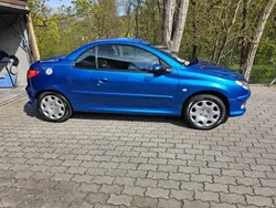 Blau Gebraucht 2004 Peugeot 206 CC Cabrio | 1.645 € (Fairer Preis)