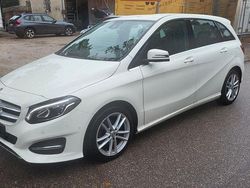 Weiß Gebraucht 2018 Mercedes B180 Edition Van / Kleinbus | 16.900 € (Superpreis)