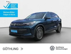 Blau Gebraucht 2024 VW Tiguan Life SUV | 36.480 € (Guter Preis)