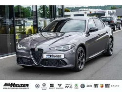 Grau Gebraucht 2024 Alfa Romeo Giulia Veloce Limousine | 36.965 € (Guter Preis)