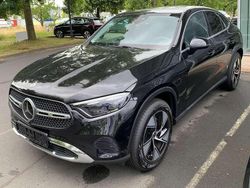 Gebraucht 2024 Mercedes GLC300e Avantgarde SUV | 60.890 € (Teuer)