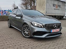 Grau Gebraucht 2017 Mercedes A45 AMG AMG Limousine | 28.400 € (Fairer Preis)