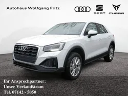 Weiß Gebraucht 2024 Audi Q2 Performance SUV | 29.590 € (Teuer)