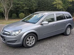 Silber Gebraucht 2009 Opel Astra Selection Kombi | 2.499 € (Fairer Preis)