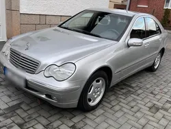 Silber Gebraucht 2004 Mercedes C180 Limousine | 3.800 € (Fairer Preis)