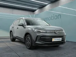 Grau Gebraucht 2024 VW Tiguan Life SUV | 40.750 € (Teuer)