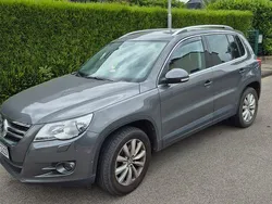 Grau Gebraucht 2010 VW Tiguan Team SUV | 9.999 € (Fairer Preis)