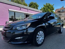 Schwarz Gebraucht 2013 Opel Astra Selection Kombi | 6.990 € (Fairer Preis)