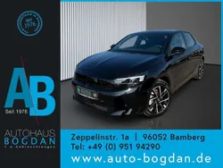 Karbon black (metallic) Gebraucht 2024 Opel Corsa GS Line Limousine | 16.430 € (Guter Preis)
