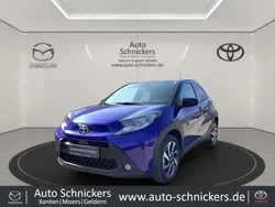 Blau Gebraucht 2024 Toyota Aygo Team Kleinwagen | 15.490 € (Fairer Preis)