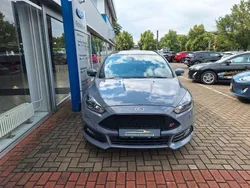 Andere Gebraucht 2017 Ford Focus Limousine | 14.390 €