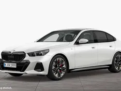 Mineralweiß Gebraucht 2025 BMW 540 Comfort Edition Limousine | 71.910 € (Fairer Preis)