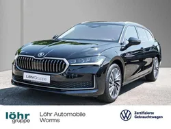 Ebony schwarz metallic met. Gebraucht 2024 Skoda Superb LAURIN & KLEMENT Kombi | 36.280 € (Fairer Preis)
