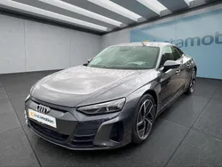 Grau Gebraucht 2023 Audi e-tron GT quattro Limousine | 63.449 € (Guter Preis)