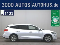 Frost weiss (metallic) Gebraucht 2022 Ford Focus Cool & Connect Kombi | 12.480 € (Superpreis)