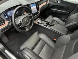 Schwarz Gebraucht 2023 Volvo XC60 Plus SUV | 40.450 € (Superpreis)