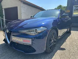 Blau Gebraucht 2017 Alfa Romeo Giulia Veloce Limousine | 17.900 € (Guter Preis)