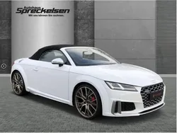 Weiß (gletscherweiß metallic) Neu 2025 Audi TT Roadster Comfort Cabrio | 65.500 €