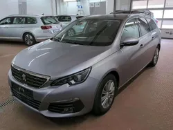 Grau Gebraucht 2021 Peugeot 308 Allure Kombi | 12.885 € (Superpreis)