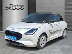 Pure white/mineral gray Gebraucht 2025 Suzuki Swift Comfort Kleinwagen | 18.990 € (Etwas zu teuer)