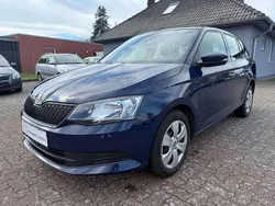 Blau Gebraucht 2015 Skoda Fabia Active Limousine | 6.500 € (Etwas zu teuer)