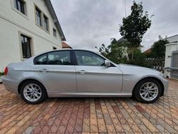 Silber Gebraucht 2011 BMW 318 Limousine | 9.650 € (Etwas zu teuer)