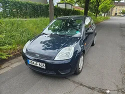 Blau Gebraucht 2005 Ford Fiesta Kleinwagen | 1.000 € (Fairer Preis)